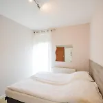Riviera Apartmanhaz * شيوفوك