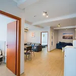Riviera Apartmanhaz *