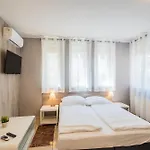 شقة Riviera Apartmanhaz