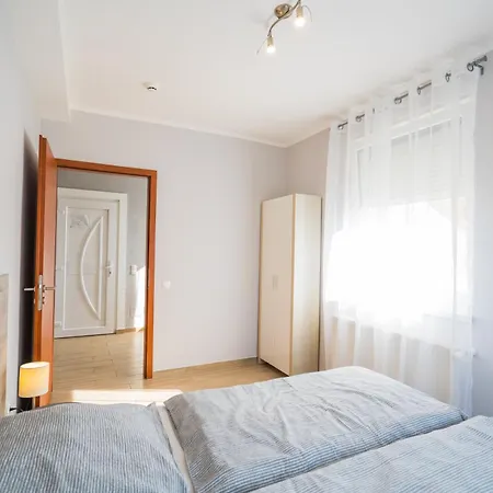 Riviera Apartmanhaz Lägenhet *