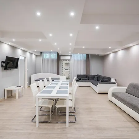 Riviera Apartmanhaz Siófok