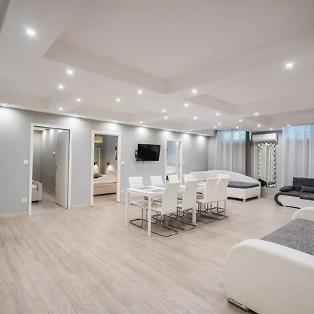 Riviera Apartmanhaz Lägenhet *