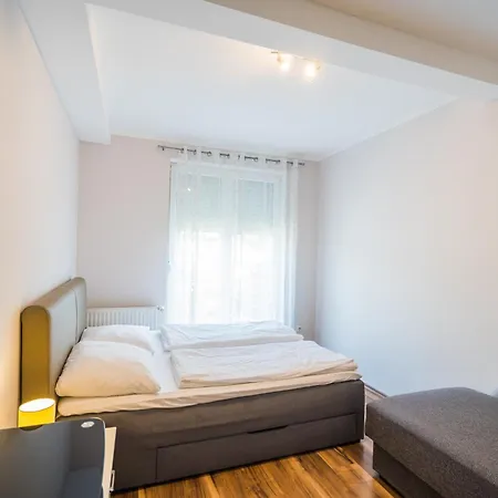 Lägenhet Riviera Apartmanhaz