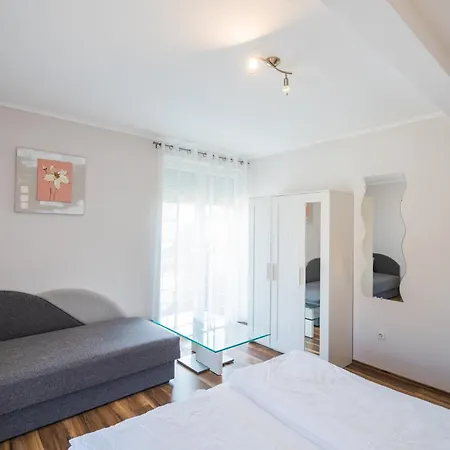 Apartment Riviera Apartmanhaz Siófok