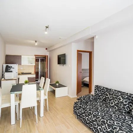 Riviera Apartmanhaz * Siófok