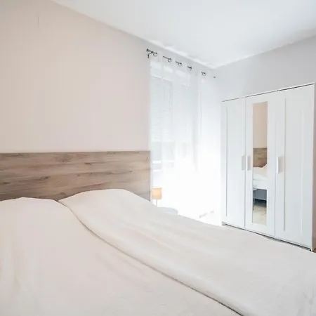 Lägenhet Riviera Apartmanhaz