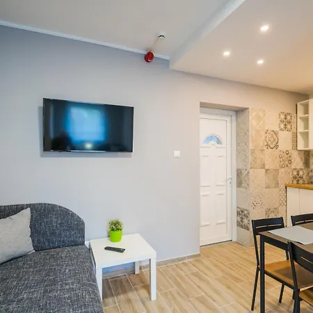 Lägenhet Riviera Apartmanhaz *