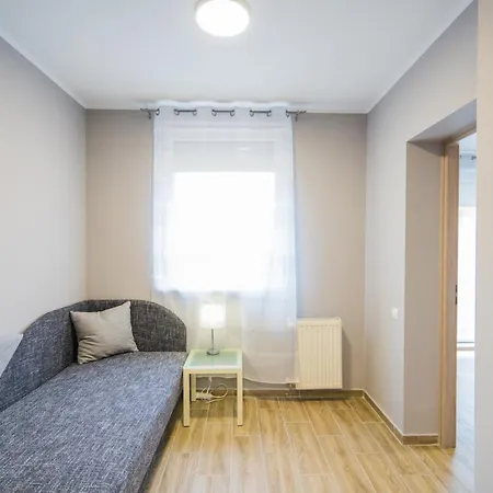 Lägenhet Riviera Apartmanhaz *