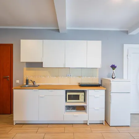 Riviera Apartmanhaz * شيوفوك