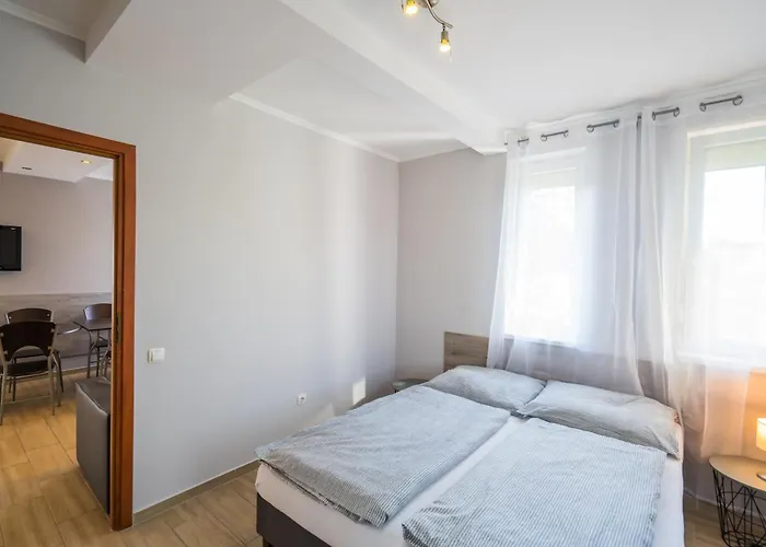 Riviera Apartmanhaz シオーフォク