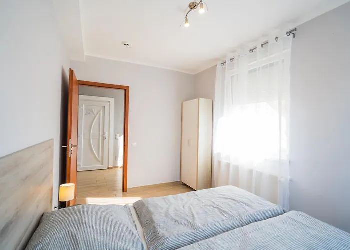 Riviera Apartmanhaz アパート *