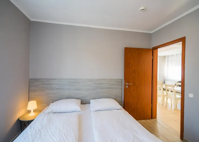 Riviera Apartmanhaz *