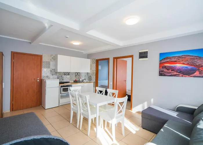 Riviera Apartmanhaz シオーフォク