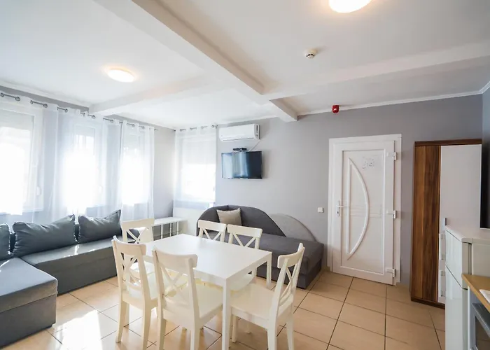 アパート Riviera Apartmanhaz