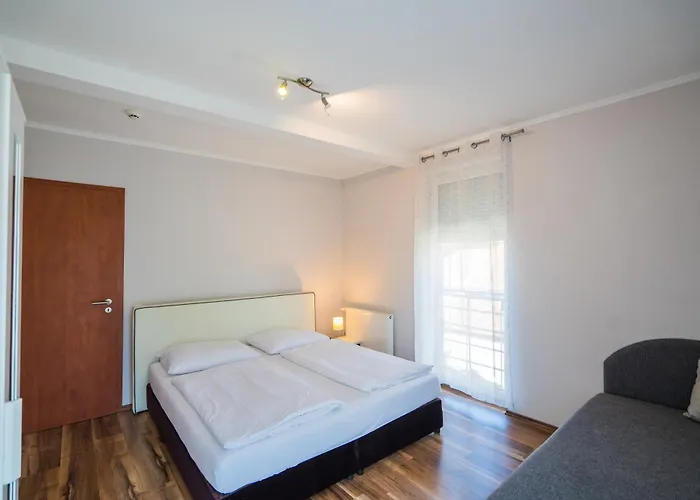 Riviera Apartmanhaz アパート