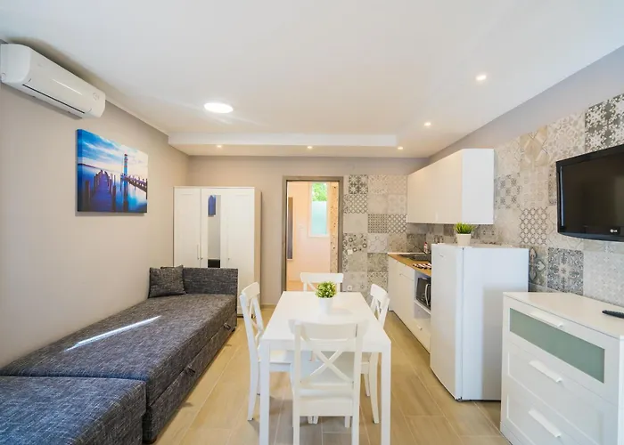 アパート Riviera Apartmanhaz シオーフォク