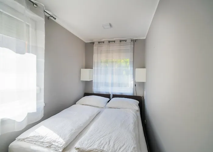 アパート Riviera Apartmanhaz