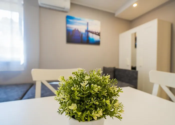 アパート Riviera Apartmanhaz *