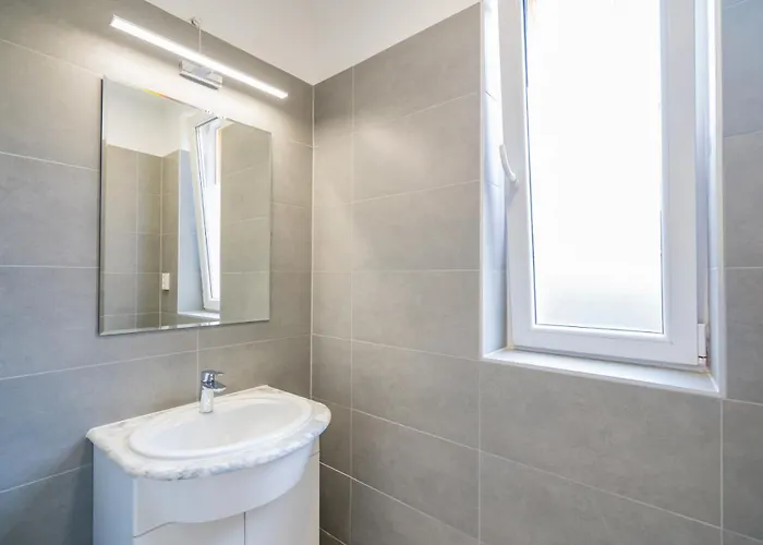 Riviera Apartmanhaz シオーフォク