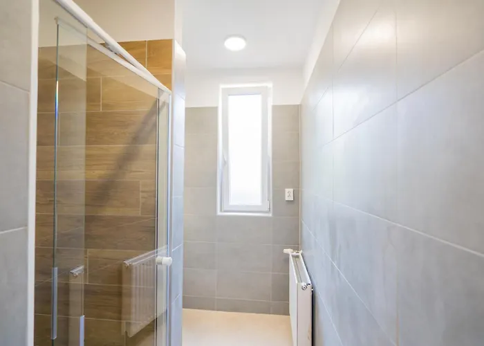 Riviera Apartmanhaz * シオーフォク