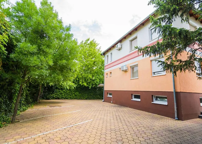 アパート Riviera Apartmanhaz *