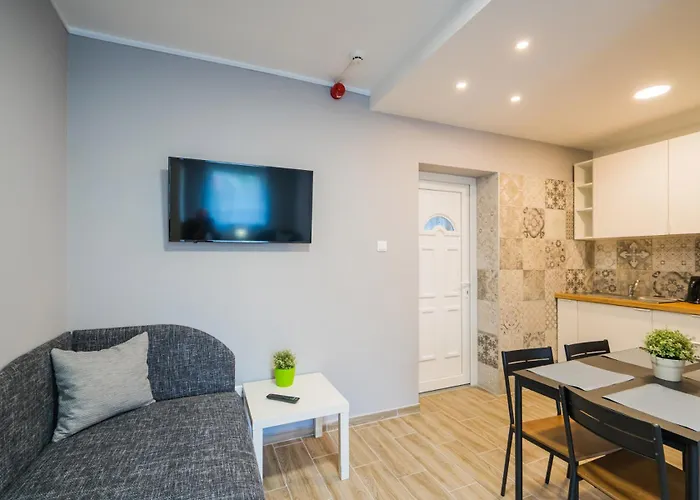 アパート Riviera Apartmanhaz *