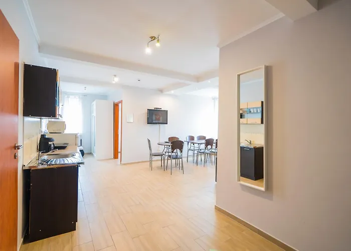 Riviera Apartmanhaz Apartment Siofok