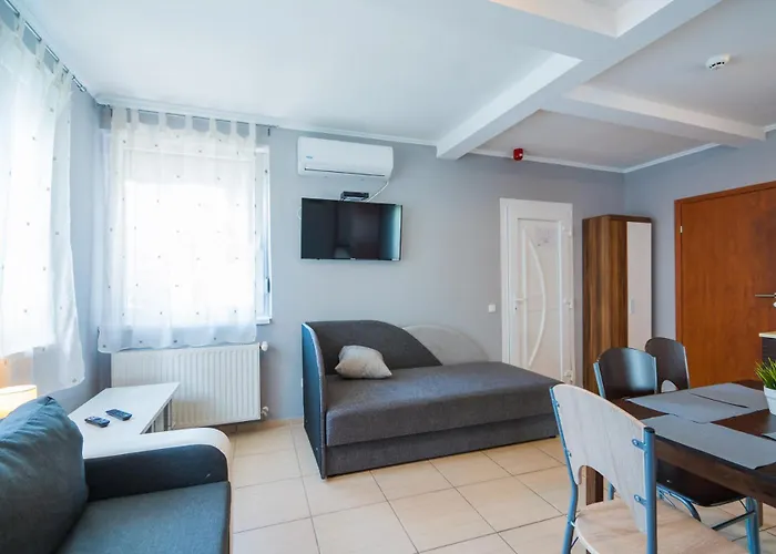 アパート Riviera Apartmanhaz シオーフォク